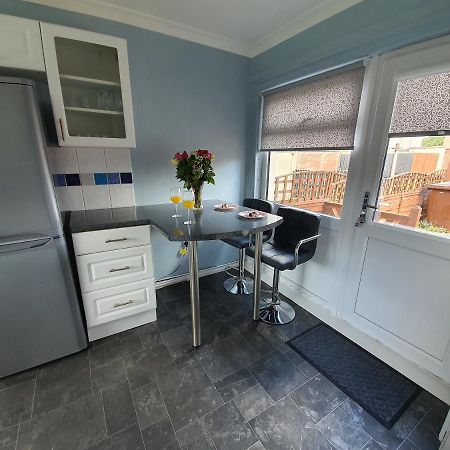 Premier - Kenilworth House Appartement Holytown Buitenkant foto