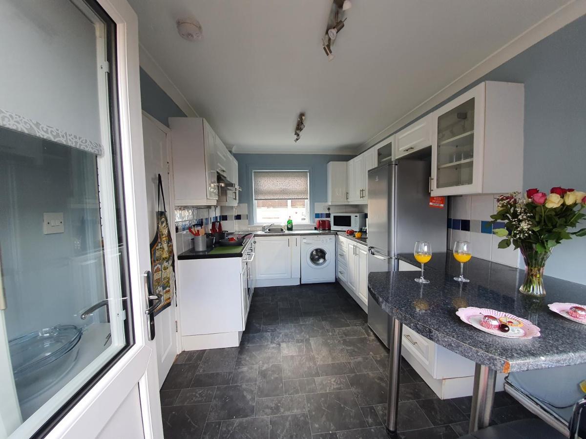 Premier - Kenilworth House Appartement Holytown Buitenkant foto