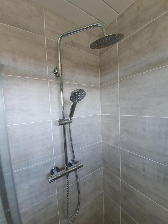 Premier - Kenilworth House Appartement Holytown Buitenkant foto